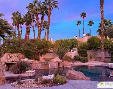 364 Oakmont Drive - Photo Thumbnail 20