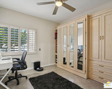 364 Oakmont Drive - Photo Thumbnail 37