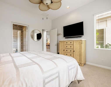 727 Arrowhead Drive - Photo Thumbnail 43