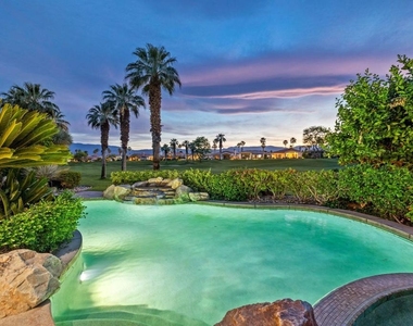 727 Arrowhead Drive - Photo Thumbnail 1