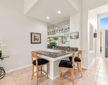 727 Arrowhead Drive - Photo Thumbnail 18