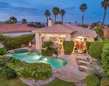 727 Arrowhead Drive - Photo Thumbnail 2