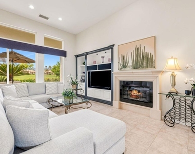 727 Arrowhead Drive - Photo Thumbnail 12