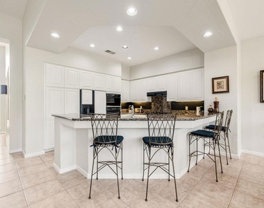 727 Arrowhead Drive - Photo Thumbnail 20