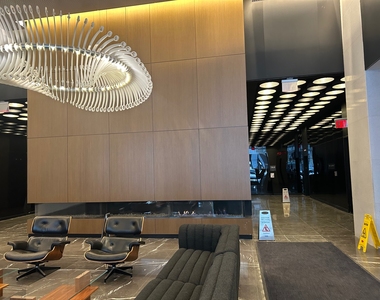 Financial District - Photo Thumbnail 1