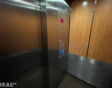 435 E 79th St - Photo Thumbnail 9