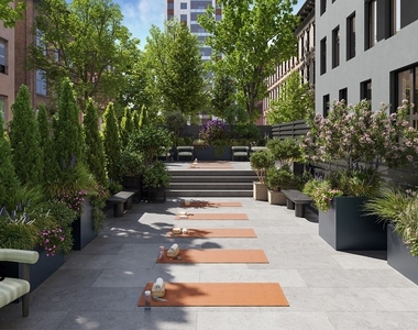 Madison Avenue - Photo Thumbnail 13