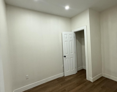 132 4th Avenue - Photo Thumbnail 6