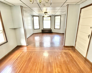 1826 Campbell Avenue - Photo Thumbnail 1