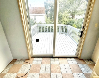 1826 Campbell Avenue - Photo Thumbnail 10