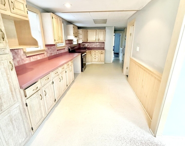 1826 Campbell Avenue - Photo Thumbnail 7