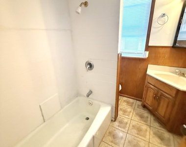1826 Campbell Avenue - Photo Thumbnail 6