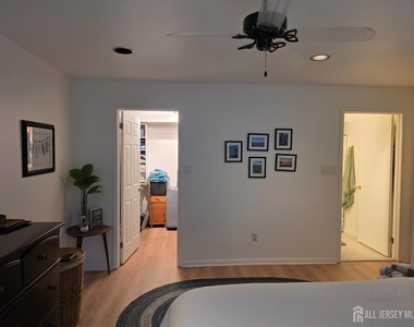 119 Commonwealth Court - Photo Thumbnail 7