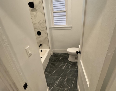 673 Myrtle Avenue - Photo Thumbnail 5