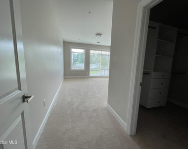 2 West Avenue - Photo Thumbnail 2