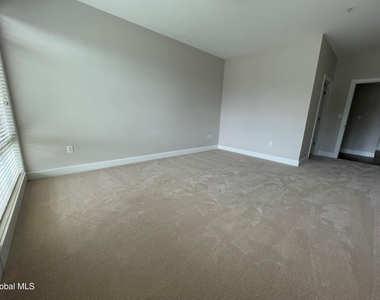 2 West Avenue - Photo Thumbnail 7