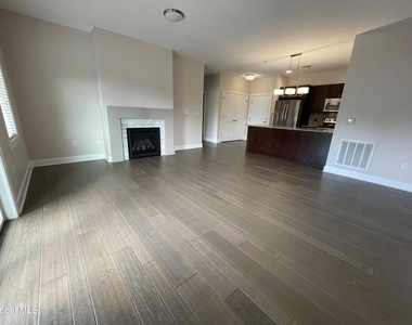 2 West Avenue - Photo Thumbnail 3