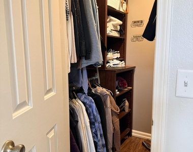 823 Hampton Place Boulevard - Photo Thumbnail 26