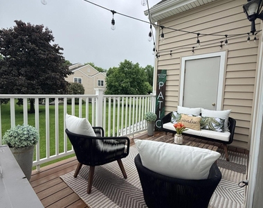 823 Hampton Place Boulevard - Photo Thumbnail 27