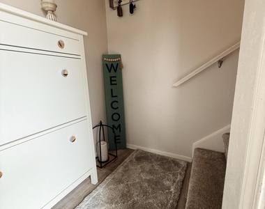 823 Hampton Place Boulevard - Photo Thumbnail 6