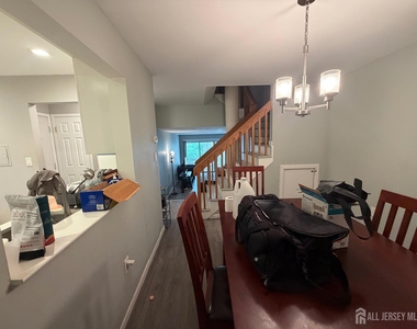 1034 Schmidt Lane - Photo Thumbnail 12