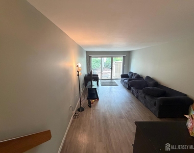 1034 Schmidt Lane - Photo Thumbnail 7