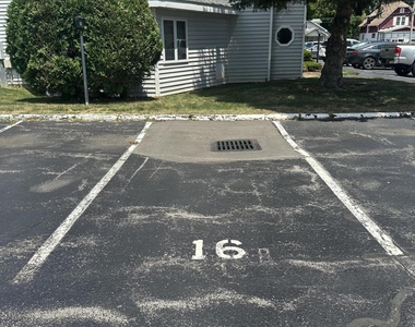 222 S Ten Broeck Street - Photo Thumbnail 2