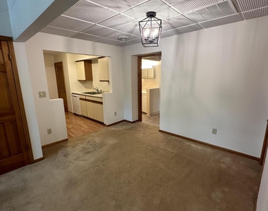 222 S Ten Broeck Street - Photo Thumbnail 19