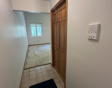 222 S Ten Broeck Street - Photo Thumbnail 18