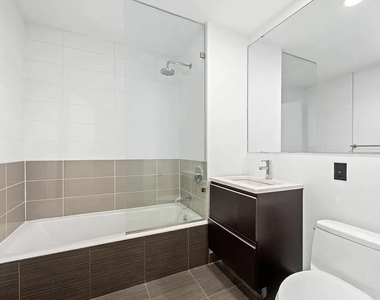 2-26 50th Avenue - Photo Thumbnail 4