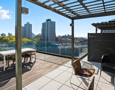 98 Front Street - Photo Thumbnail 7