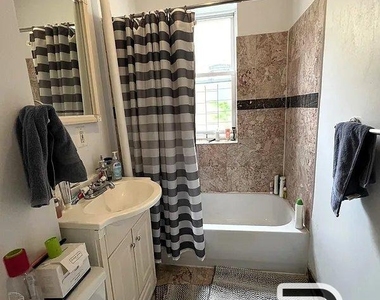 204 W 140th Street - Photo Thumbnail 4