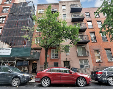 242 W 21st Street - Photo Thumbnail 8