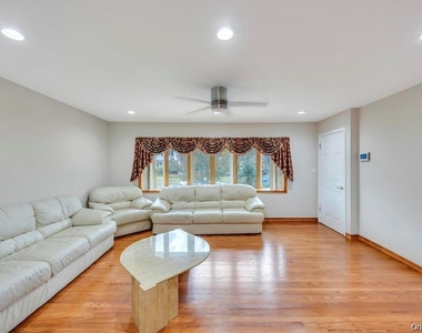59 Andover Lane - Photo Thumbnail 10
