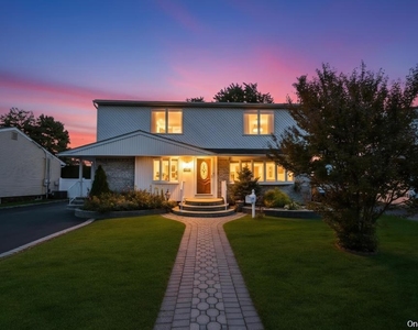 59 Andover Lane - Photo Thumbnail 1