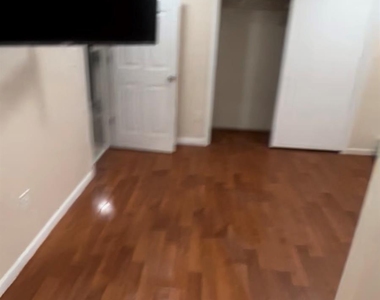39 Elder Avenue - Photo Thumbnail 4