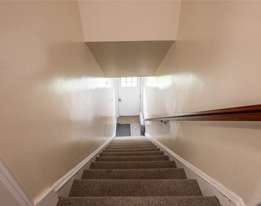 1143 E Main Street - Photo Thumbnail 5