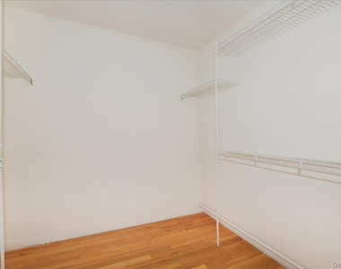 9 Cabot Rd W - Photo Thumbnail 21