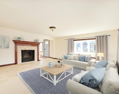 9 Cabot Rd W - Photo Thumbnail 6