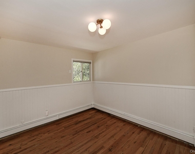 44 Derby Avenue - Photo Thumbnail 9