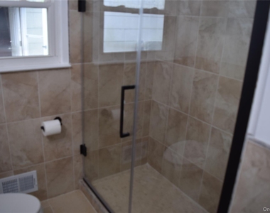 204 Wellington Street - Photo Thumbnail 10