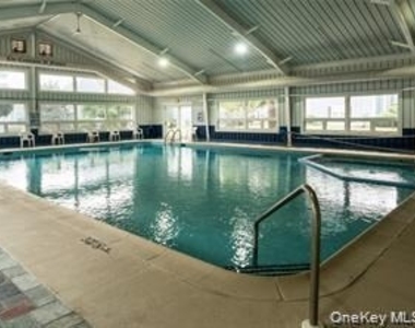 600 Commons Way - Photo Thumbnail 17