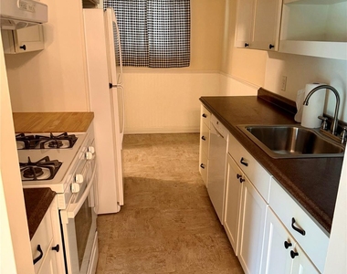 600 Commons Way - Photo Thumbnail 5
