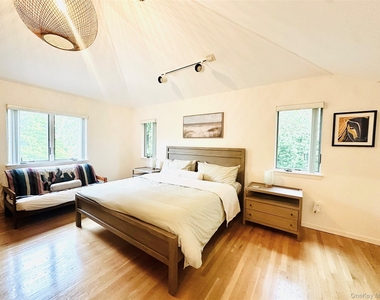 40 Hilltop Road - Photo Thumbnail 9