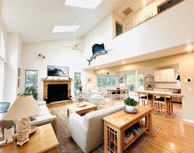 40 Hilltop Road - Photo Thumbnail 1