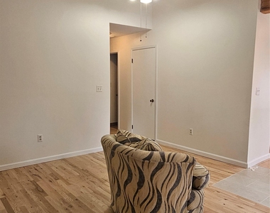 79 Buckberg Road - Photo Thumbnail 8