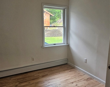79 Buckberg Road - Photo Thumbnail 9