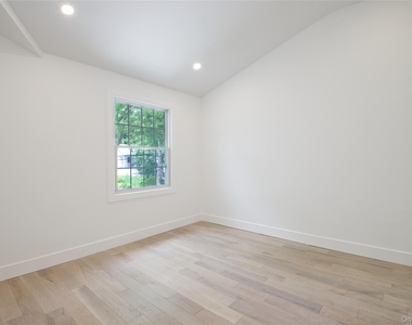 30 Kirkwood - Photo Thumbnail 19