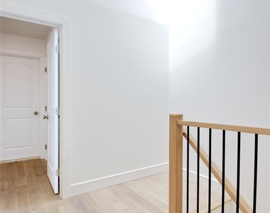30 Kirkwood - Photo Thumbnail 14