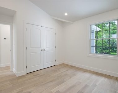 30 Kirkwood - Photo Thumbnail 24